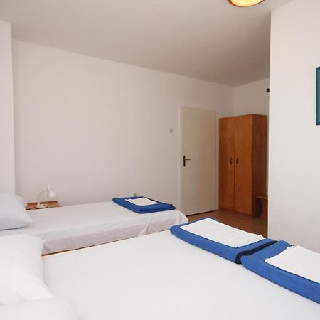 Apartments And Rooms With Parking Space Gradac, Makarska - 6819 Gradac  Quarto foto