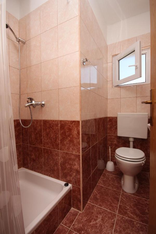 Apartments And Rooms With Parking Space Gradac, Makarska - 6819 Gradac  Exterior foto